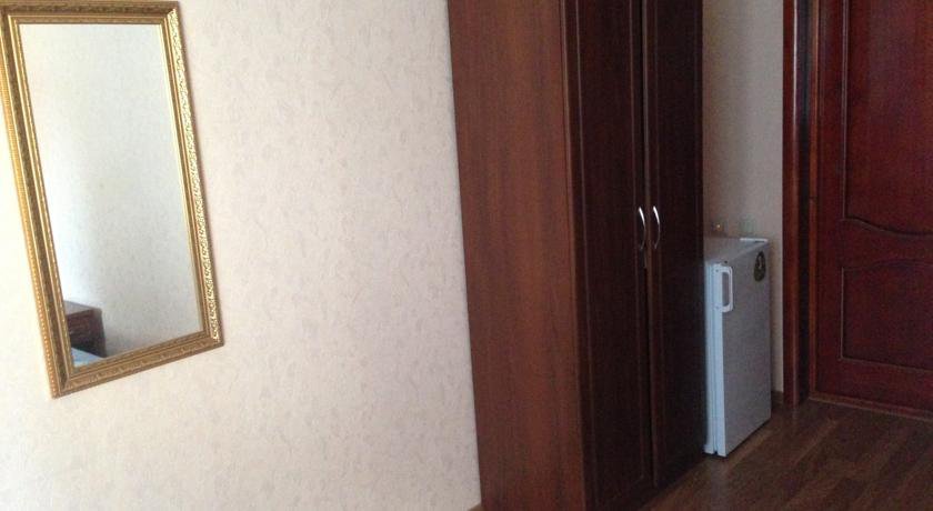 Гостиница Гостевой Дом Любава Адлер