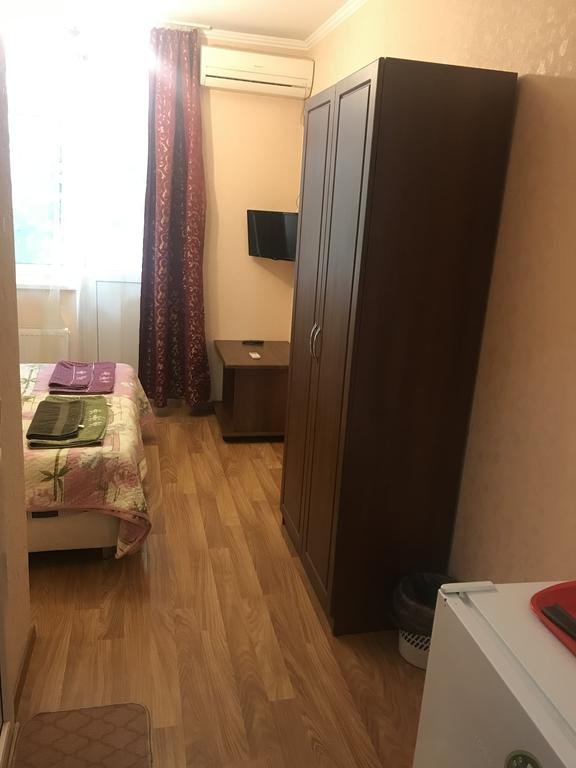 Гостиница Гостевой Дом Любава Адлер